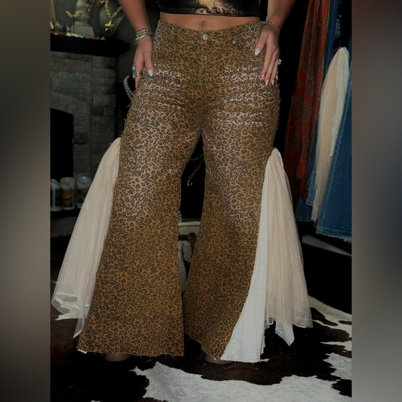 Cheetah Print Flare Lace Pants - Picture 1 of 2